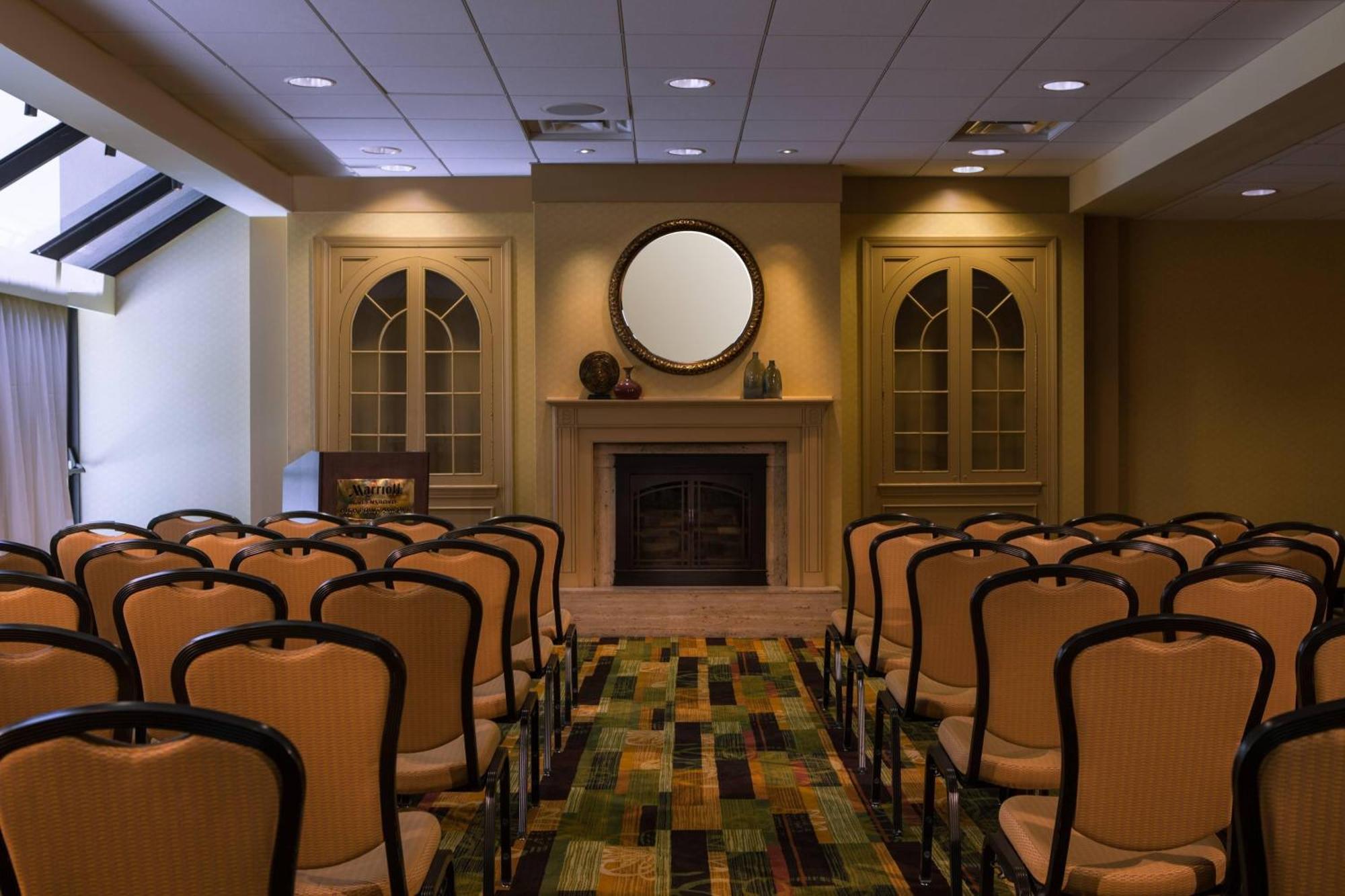Greensboro-High Point Marriott Airport Perniagaan gambar